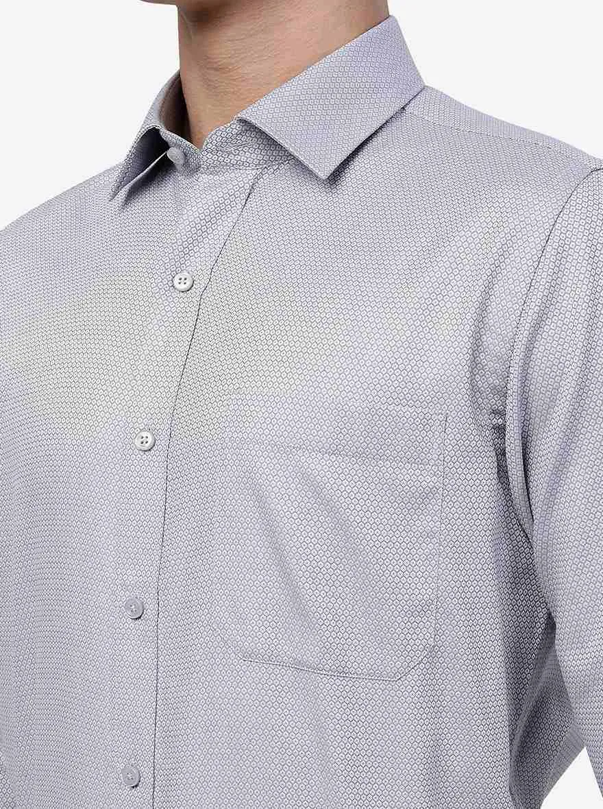 Grey Solid Slim Fit Formal Shirt | JadeBlue