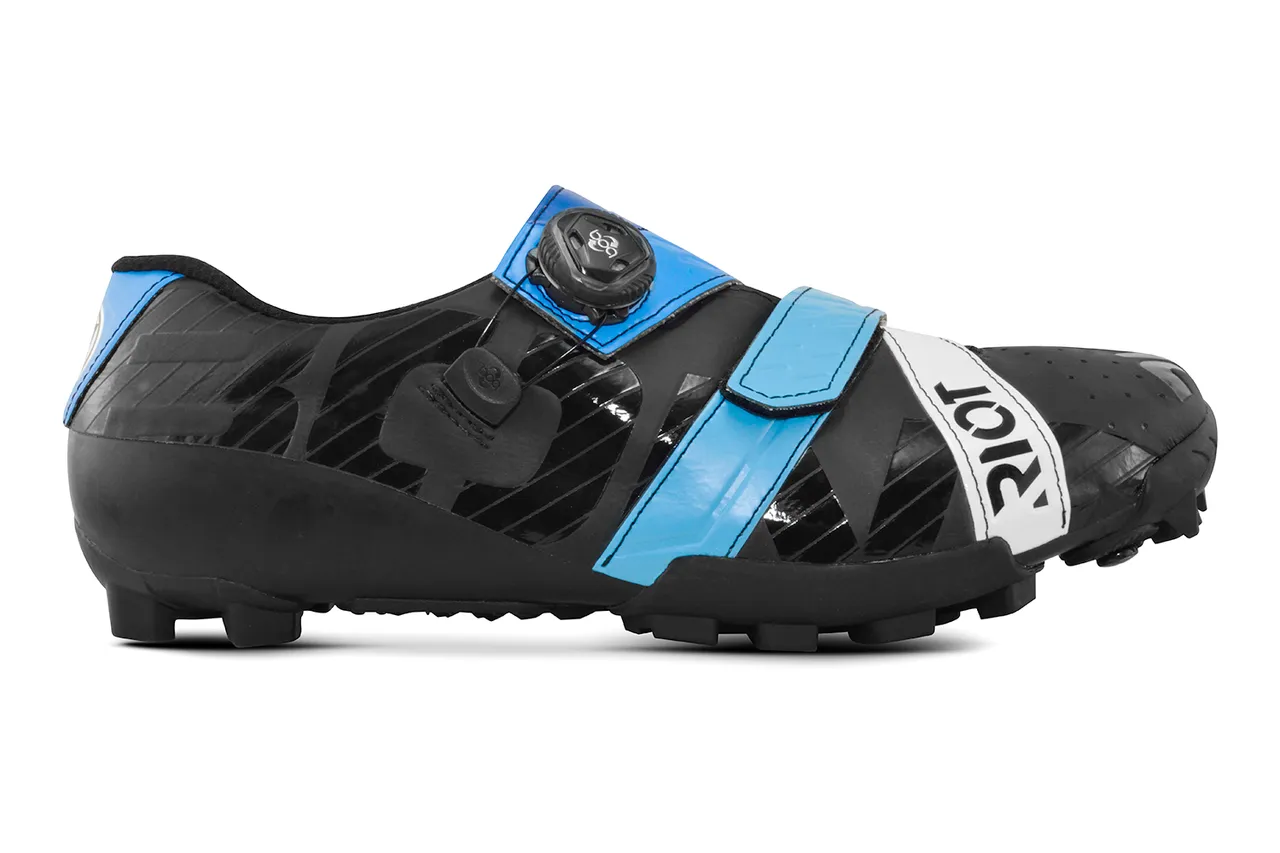 Riot MTB  Black/Blue