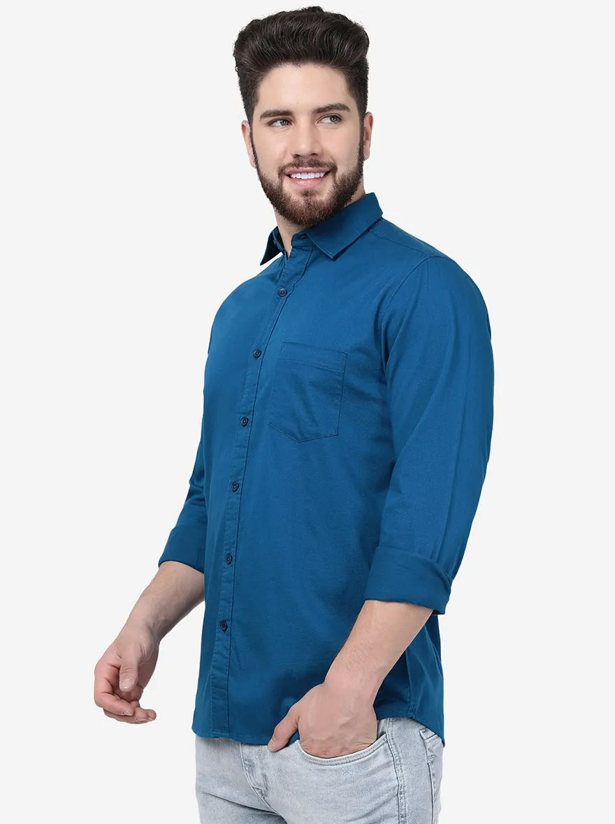 Turquoise Blue Solid Slim Fit Casual Shirt | JadeBlue